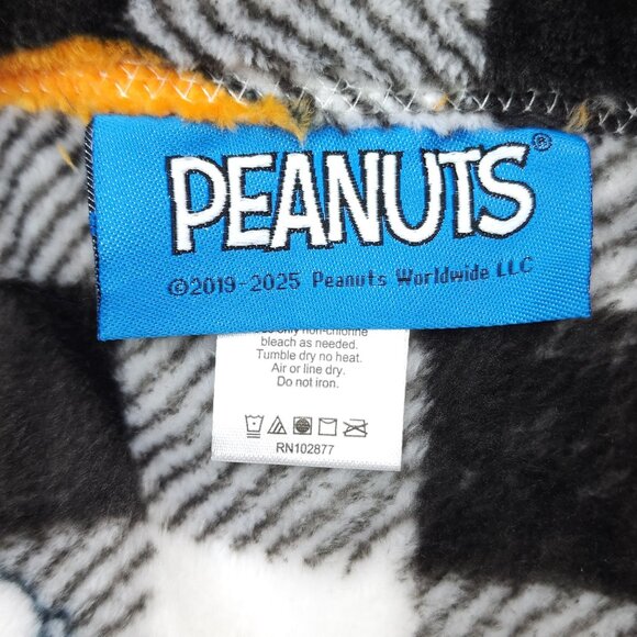 Peanuts Pet Throw By Berkshire 60" x 70" Halloween Snoopy Pumpkin Design Fall - Picture 6 of 9